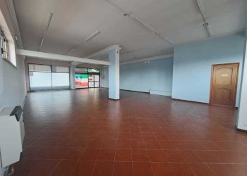 WhatsApp Image 2024-05-22 at 11.51.18 (4).jpeg - Locale Commerciale Amelia - foto 8