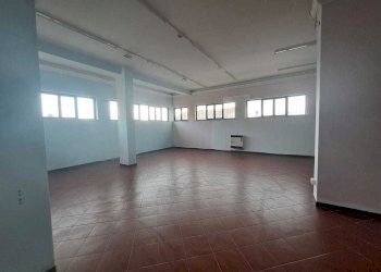 WhatsApp Image 2024-05-22 at 11.51.18 (5).jpeg - Locale Commerciale Amelia - foto 9