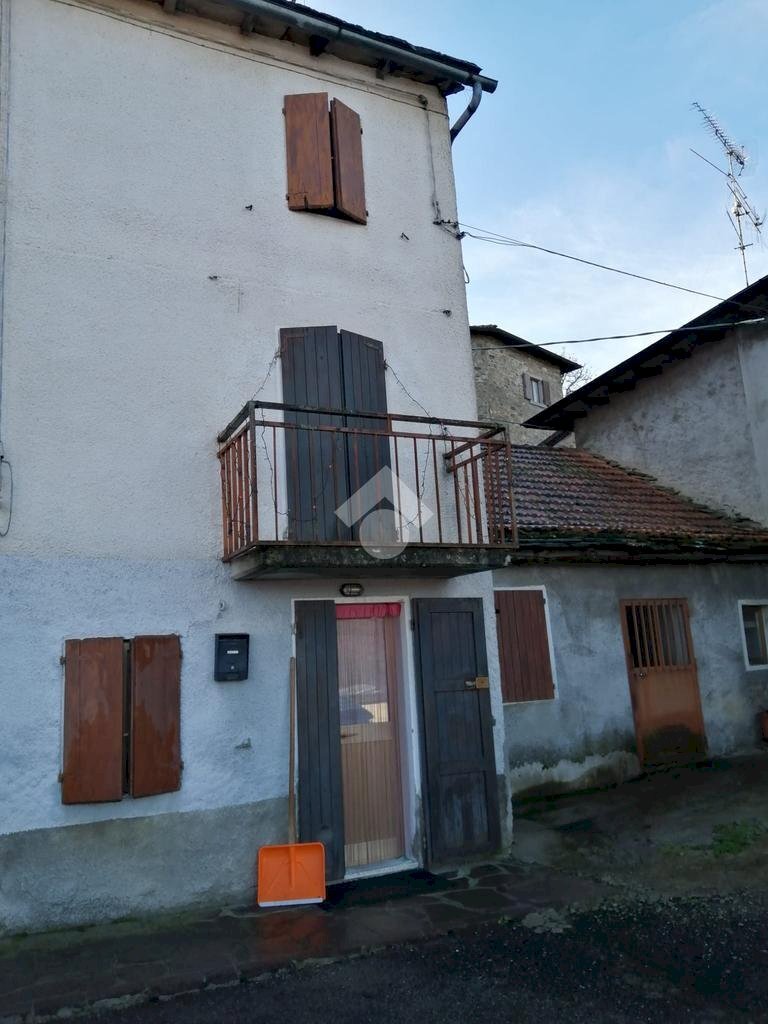 Three-room apartment Via Calcinara, Montefiorino - photo 1
