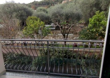 balcone camera - Bilocale Andora - foto 7