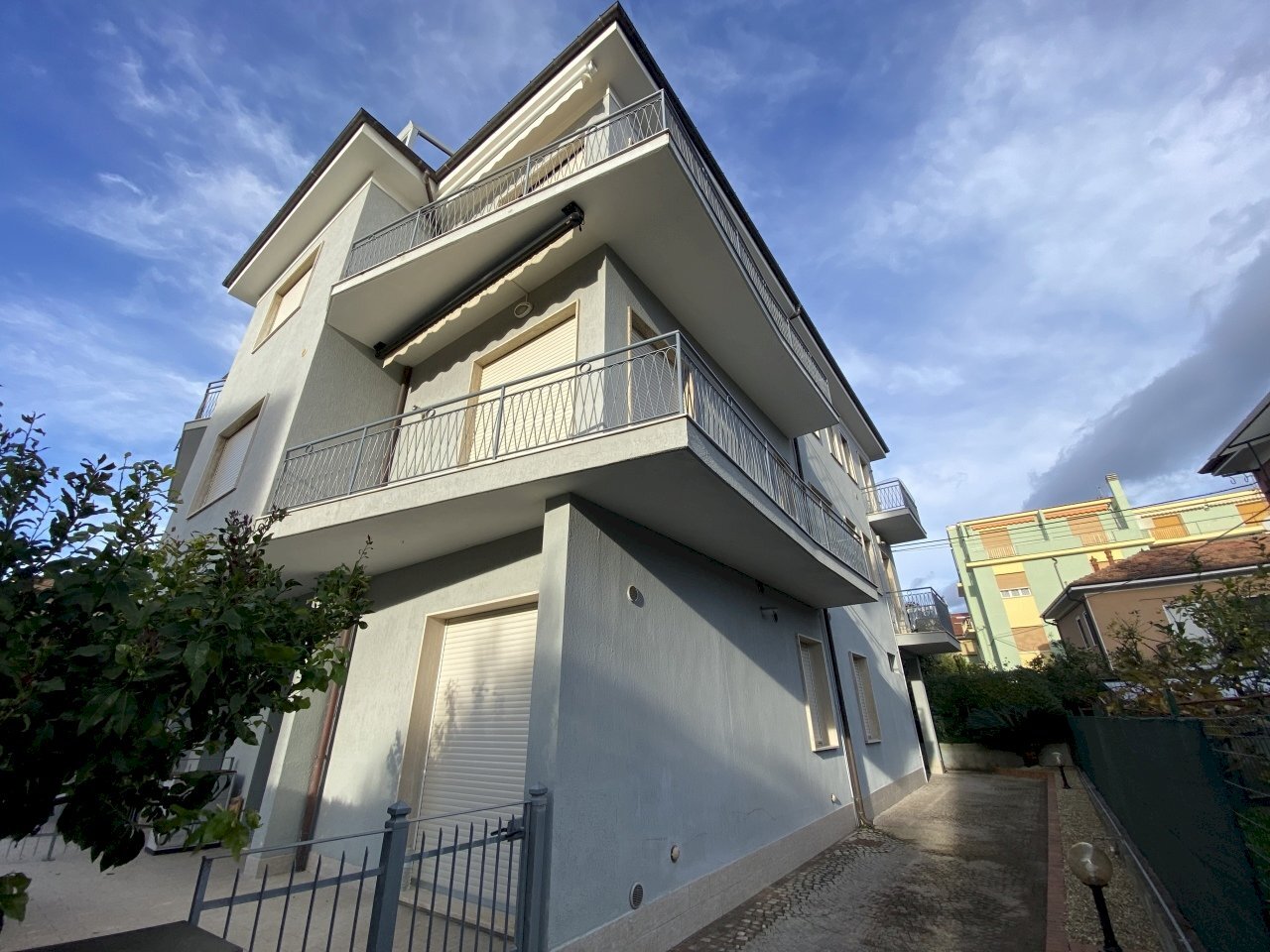 image00001.jpeg - Attico Largo Parodi 4, San Bartolomeo al Mare - foto 2