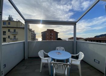 image00023.jpeg - Attico Largo Parodi 4, San Bartolomeo al Mare - foto 12