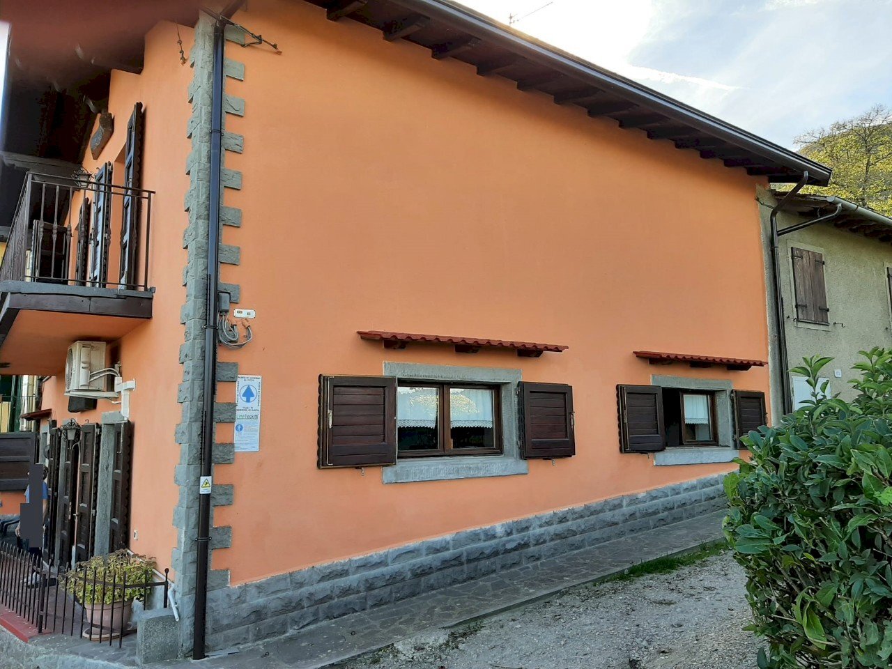 Portion of a house Firenzuola - photo 1