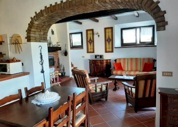 Porzione di casa Firenzuola - foto 2