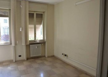 ufficio - Ufficio via Luigi Borghi, 7, Gallarate - foto 9