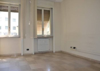ufficio - Ufficio via Luigi Borghi, 7, Gallarate - foto 12