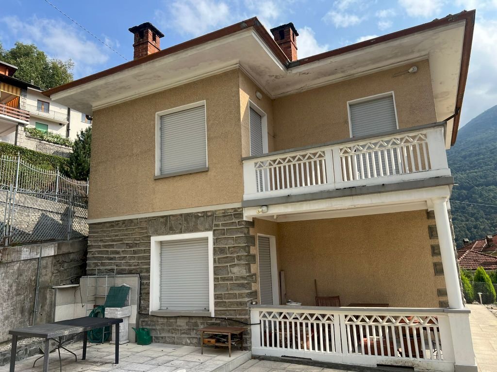 Independent house via fratelli caffer, 10, Perosa Argentina - photo 1