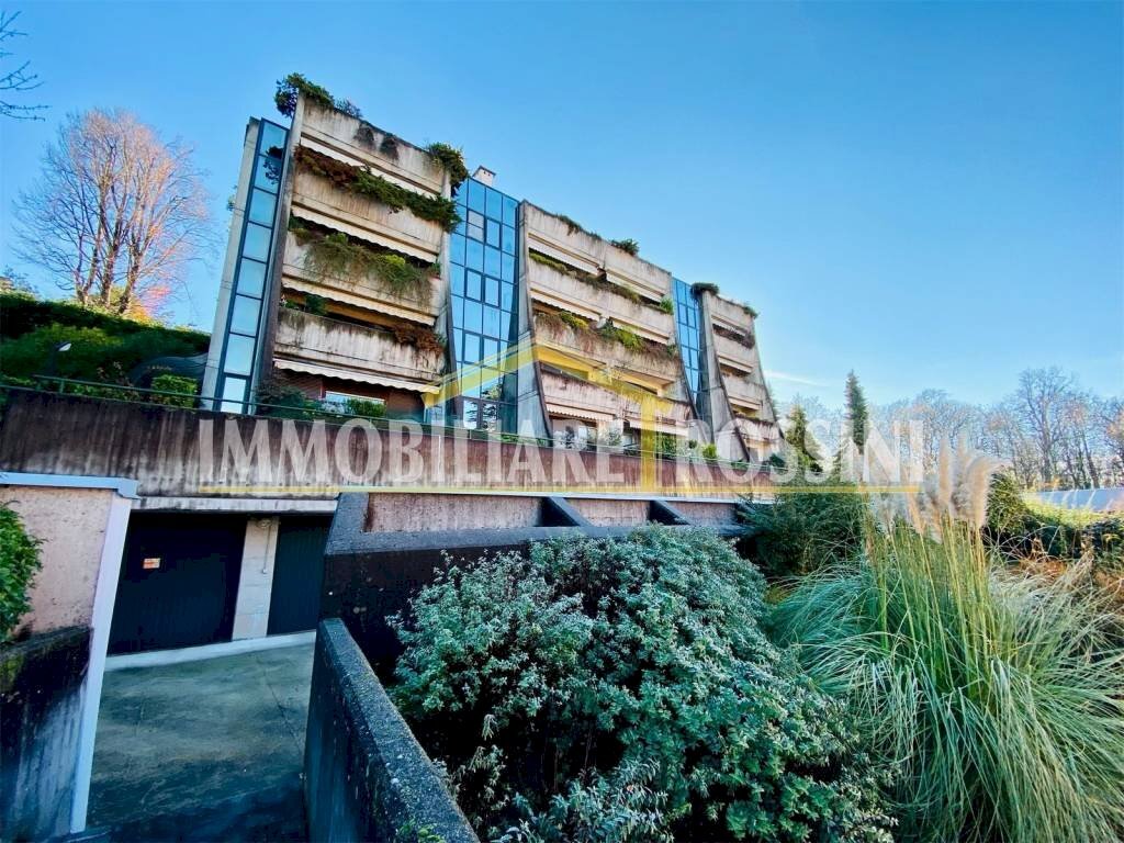 Facciata - Two-room apartment via Leopoldo Gasparotto, 57, Varese - photo 1