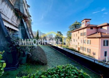 Giardino - Bilocale via Leopoldo Gasparotto, 57, Varese - foto 5