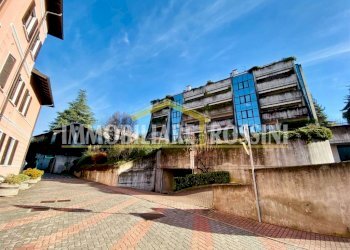 Cortile interno - Bilocale via Leopoldo Gasparotto, 57, Varese - foto 23
