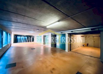 Box auto - Bilocale via Leopoldo Gasparotto, 57, Varese - foto 30