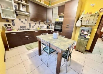 lu6.jpg - Porzione di casa Luni - foto 19