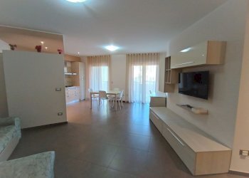 3 - SalaCucina1.jpg - Appartamento via del mare, Lanciano - foto 1