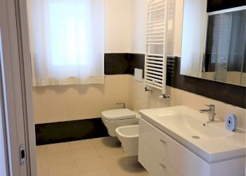 17 - BagnoinCamera1.jpg - Appartamento via del mare, Lanciano - foto 18