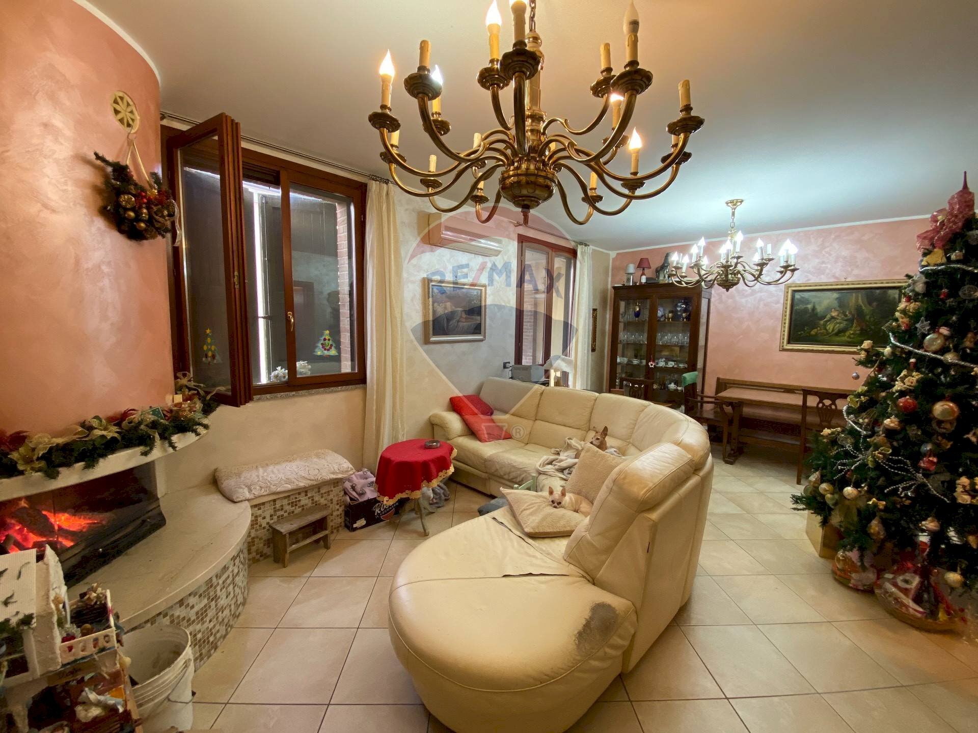 Villa a Schiera Via Monsignor Romero, 6 
 Caprara, Campegine - foto 1