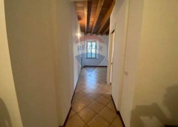 One-room apartment Sant'Ilario d'Enza, RE, Sant'Ilario d'Enza - photo 4