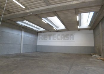 interno 2 - Locale Commerciale Via Cà Sordis, Montebello Vicentino - foto 6