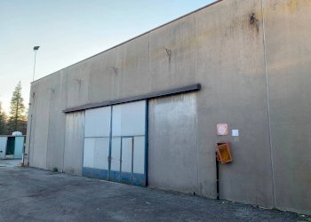 Capannone via Astico, 41, Varese - foto 1