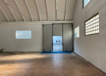 Interno - Capannone via Astico, 41, Varese - foto 6