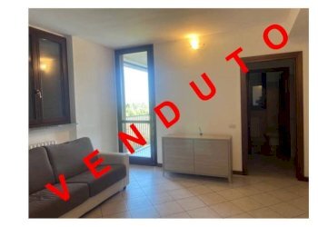 Salone - Monolocale via per Cascina Centenara, 43, Lacchiarella - foto 1