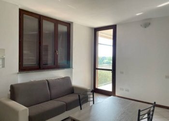 zona giorno/notte - Monolocale via per Cascina Centenara, 43, Lacchiarella - foto 3