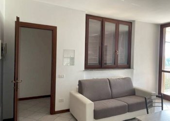 zona giorno/notte - Monolocale via per Cascina Centenara, 43, Lacchiarella - foto 4