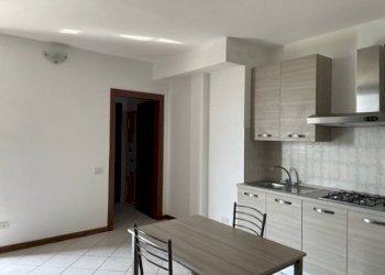 cucina - Monolocale via per Cascina Centenara, 43, Lacchiarella - foto 10