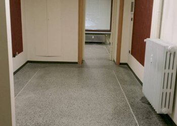 Negozio via Sebastiano Grandis, 34, Cuneo (zona Centro) - foto 2