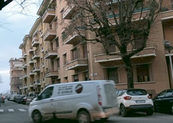 Negozio via Sebastiano Grandis, 34, Cuneo (zona Centro) - foto 10