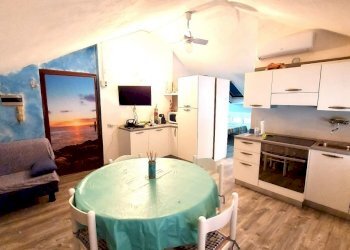 am8.jpg - Mansarda Ameglia - foto 9