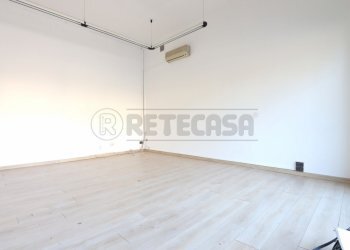 IMG_3861.JPG - Locale Commerciale Via Aurelio dall'acqua, Vicenza - foto 4