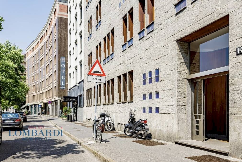 Locale Commerciale Via Santa Sofia, Milano - foto 1