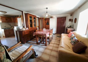 Quadrilocale via Roma, 14, Perosa Argentina - foto 1