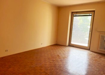 camera - Bilocale via Roma, 24A, Perosa Argentina - foto 3