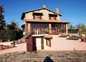 P1014768.JPG - Villa Via Maiolata 54, Porano - foto 2