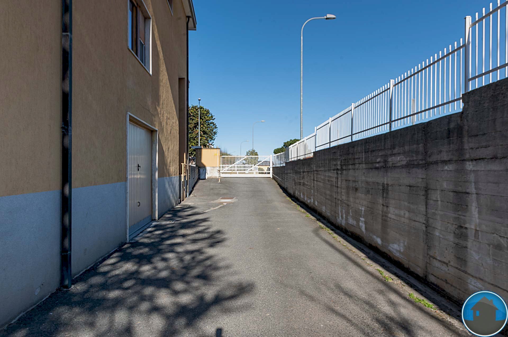 Box auto doppio in vendita a Bricherasio - Box via Cesare Bollea, 16, Bricherasio - photo 3