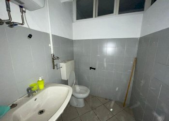 Bagno - Negozio via Roma, 43, Perosa Argentina - foto 11