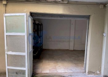 Garage via Porrettana 57 (01).jpg - Box Bologna - foto 1