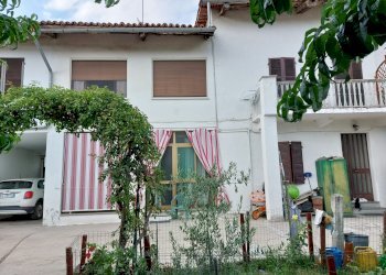 Casa indipendente Castelnuovo Don Bosco - foto 2