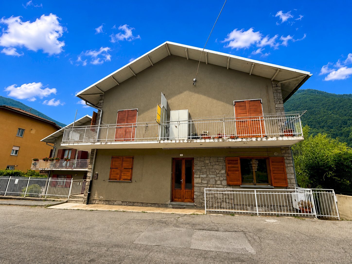 Three-room apartment via Trento, 15, Perosa Argentina - photo 3