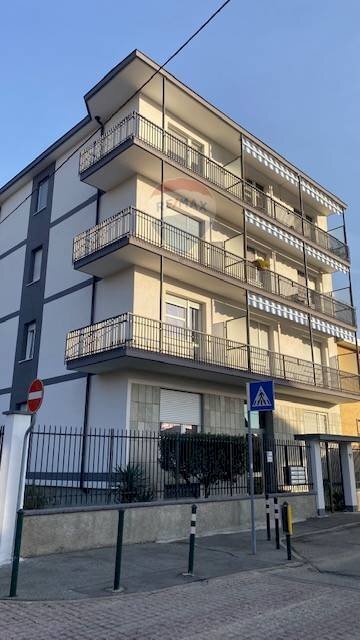 One-room apartment via Nino Costa, 18 
 Pianezza, Pianezza - photo 1