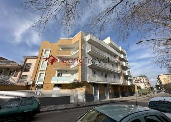 Locale Commerciale via pio xii, Casoria - foto 2