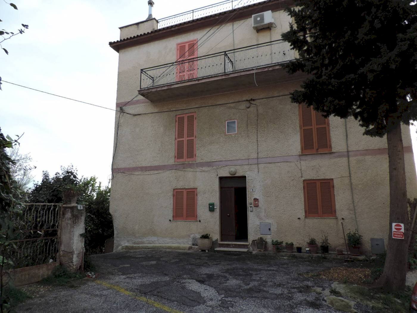facciata - Casa indipendente vicolo della Croce, Montelibretti - foto 2