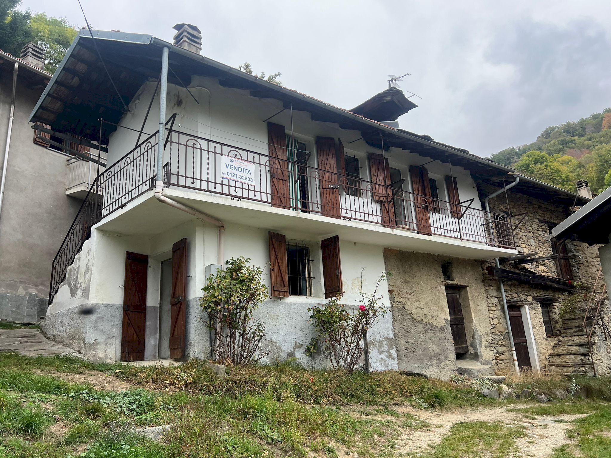 Casa semi indipendente Borgata Combavacce, s.n.c., Perosa Argentina - foto 1