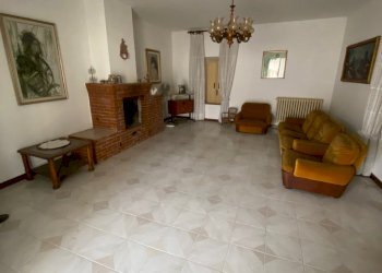 IMG_7481.jpg - Villa Carpaneto Piacentino - foto 2