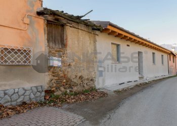 facciata Rustico in pietra da ristrutturare in vendita a Bricherasio - Rustico Strada San Giovanni, 33, Bricherasio - foto 1