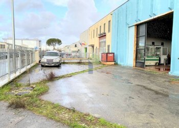 piazzale esterno - Locale Commerciale Via Antonio Meucci, Pisa - foto 6