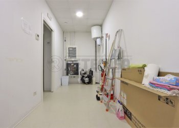 IMG_4075.JPG - Locale Commerciale Via Napoli, Vicenza - foto 10