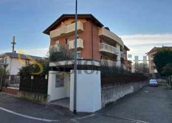20230124_161437.jpg - Two-room apartment Via Como, Cesano Maderno - photo 3