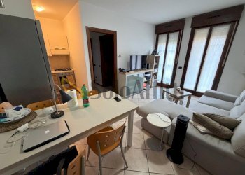 2 - Two-room apartment Via Como, Cesano Maderno - photo 9